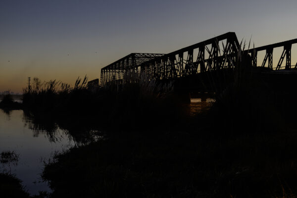 Amanecer en el puente